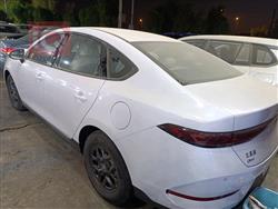 بی وای دی Qin Plus